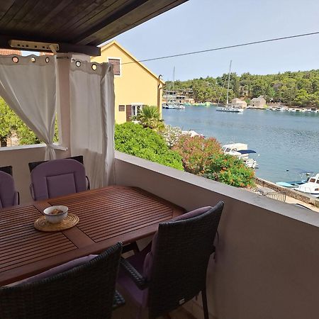 Two-Bedroom Apartment With Sea View,Big Terrase And Garden Stari Grad  Bagian luar foto