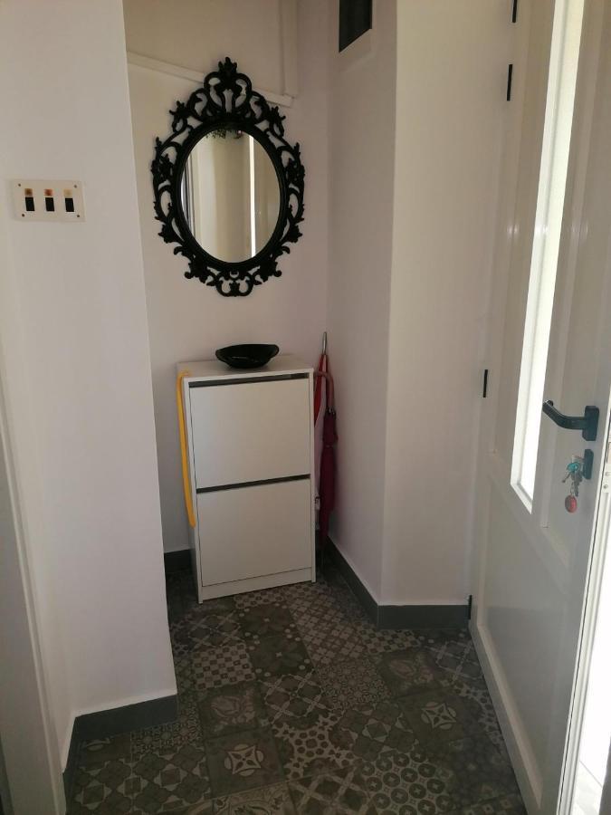 Two-Bedroom Apartment With Sea View,Big Terrase And Garden Stari Grad  Bagian luar foto