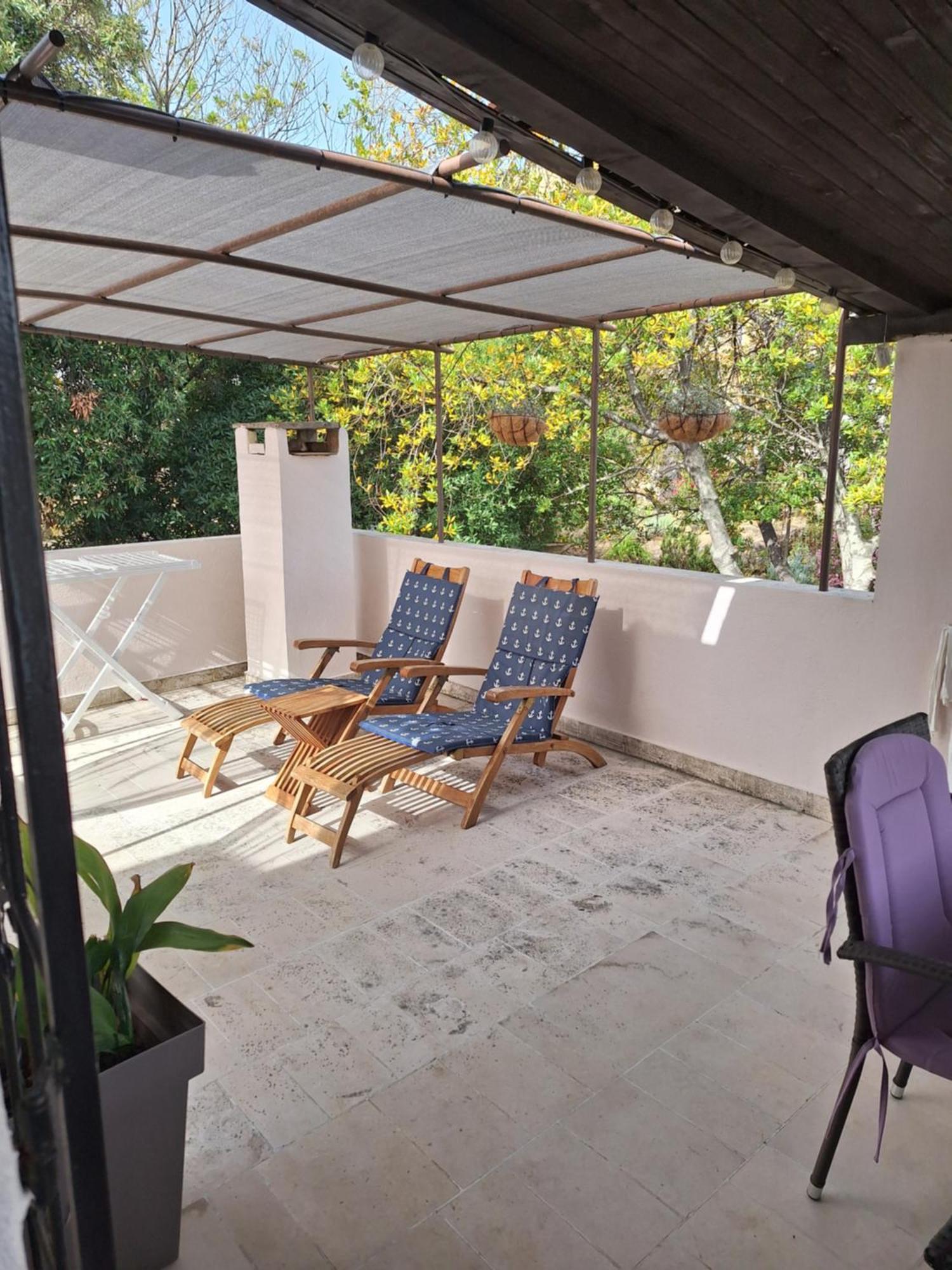 Two-Bedroom Apartment With Sea View,Big Terrase And Garden Stari Grad  Bagian luar foto
